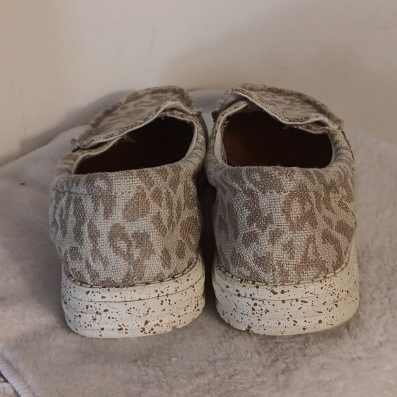 Hey Dude Women's Animal Print Slip-On Shoes - Picture 3 of 7